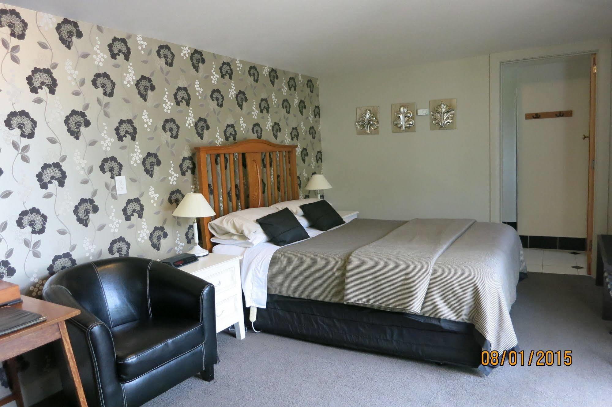 هانمر سبرينغز Cheltenham House المظهر الخارجي الصورة
